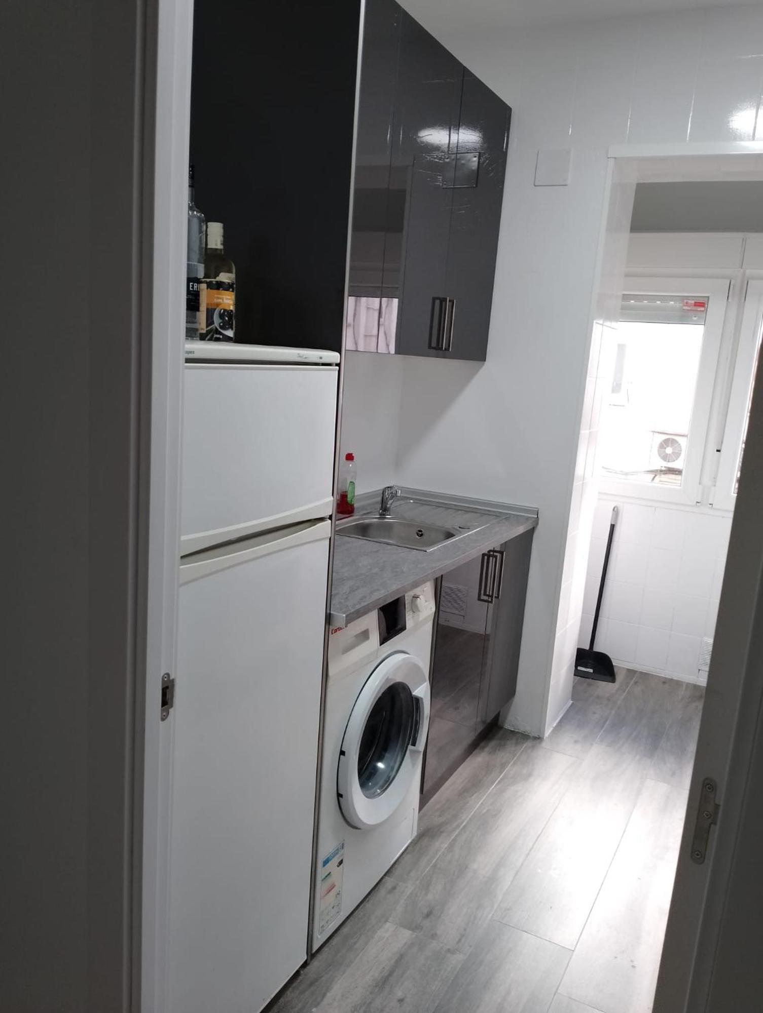 Habitacion En Piso Compartido Мадрид Екстериор снимка